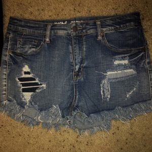Super cute jean shorts